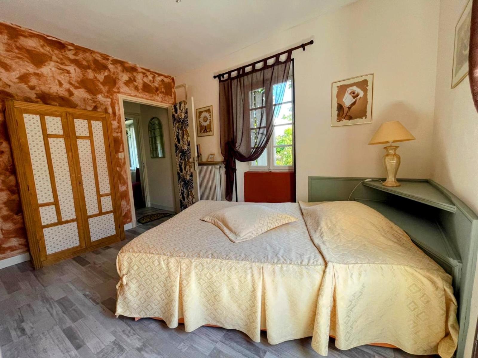 Vallon-Pont-dʼArc Maison Du Manoir מראה חיצוני תמונה